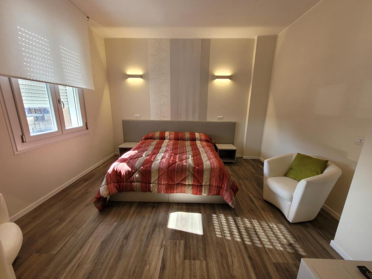 מאראנלו Stop&Go Suites And Apartments מראה חיצוני תמונה